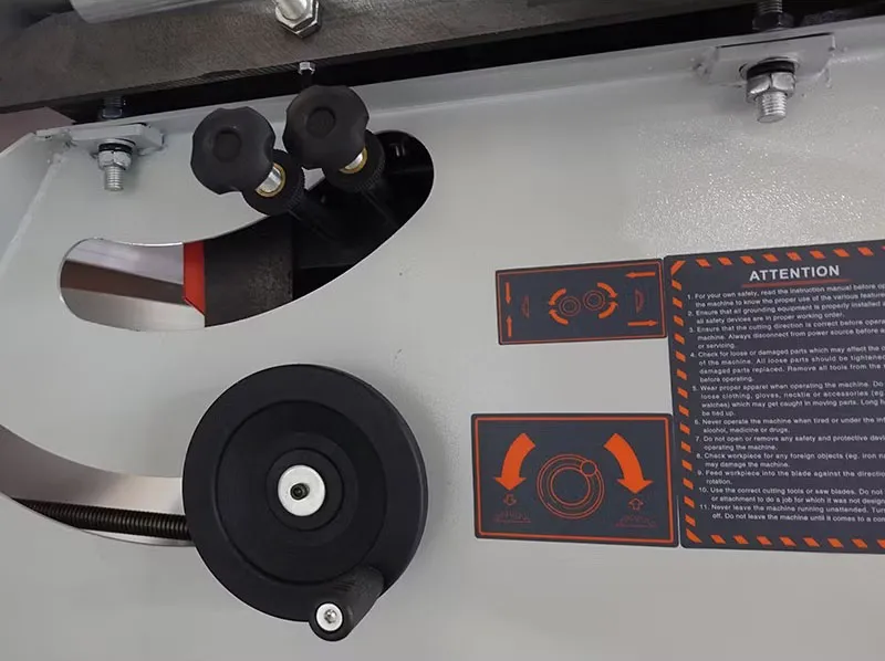 Isikere sepaneli setafile esityibilikayo esichanekileyo